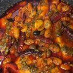 מרק אדום עשיר וסמיך לקוסקוס