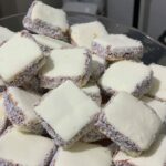 חיתוכיות גבינה ופירות יער – מתכון קל וטעים